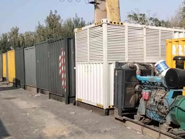 凭祥200KW柴油发电机机组每小时油耗是多少?