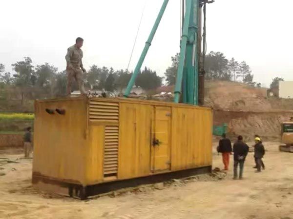 凭祥如何判断水冷式机油散热器密封件是否需要更换？